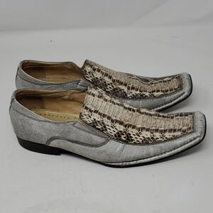 Steve Madden SIZE 9.5 Serpant Snakeskin Pattern Gray Loafers